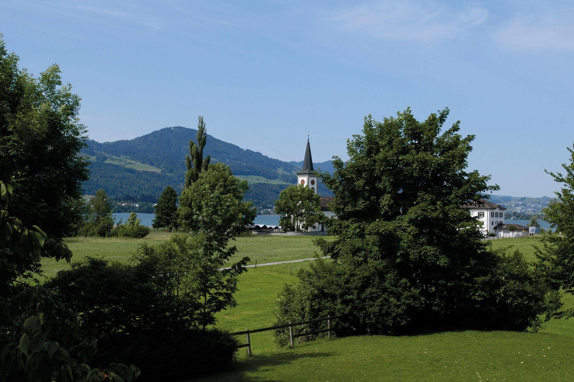 Rapperswil-Jona Youth Hostel Exterior photo